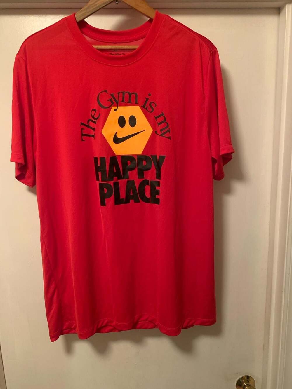 Nike The Gym Is My Happy Place Dri-Fit T-Shirt XL Red